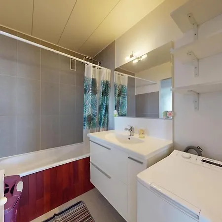 2br Flat With Balcony 5 Mn To Hippodrome De * Nantes