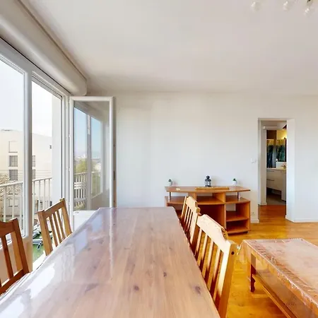 Apartment 2br Flat With Balcony 5 Mn To Hippodrome De Nantes