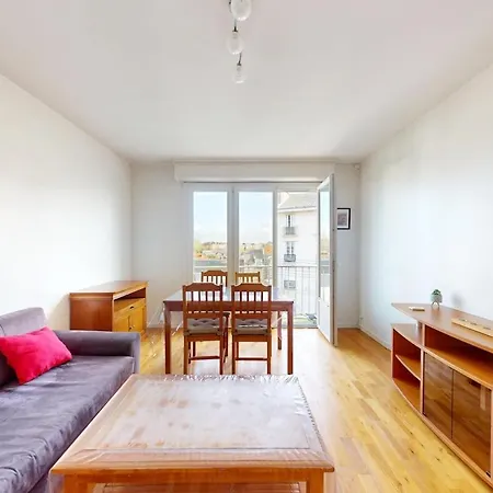 Apartment 2br Flat With Balcony 5 Mn To Hippodrome De *