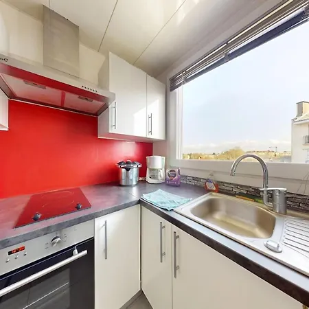 2br Flat With Balcony 5 Mn To Hippodrome De Nantes